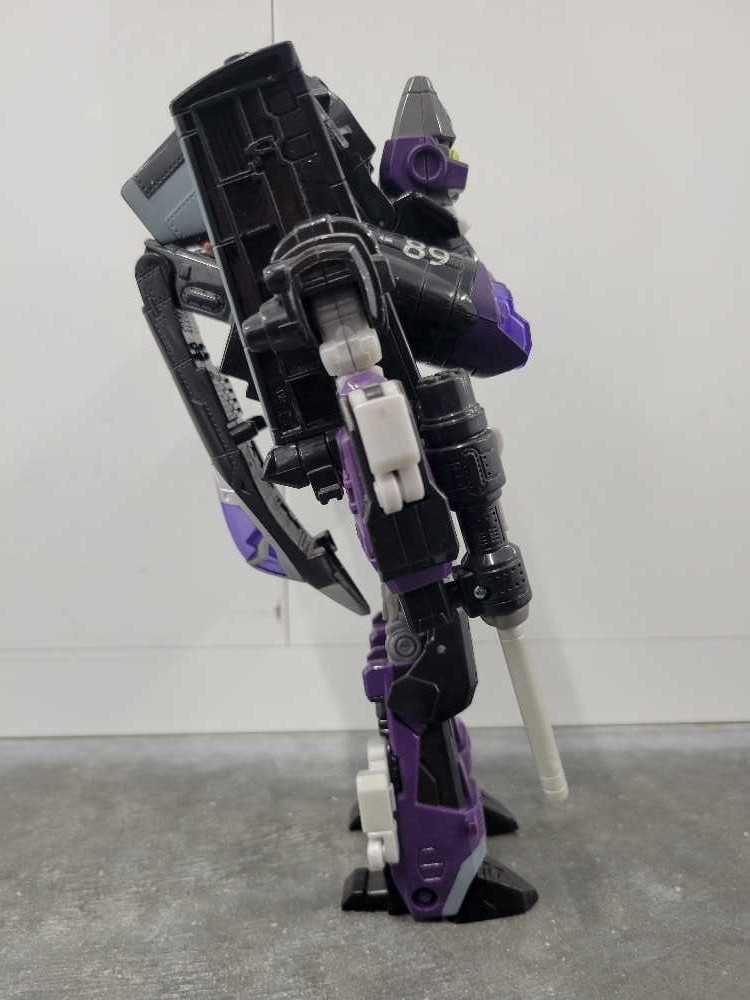 Stormcloud Robot Mode - Hasbro (Universe 2.0) action figure collectible - Main Image 3