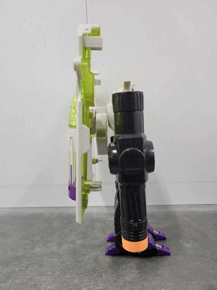 Megatron 2nd Robot Mode  - Hasbro (Classics) action figure collectible - Main Image 3