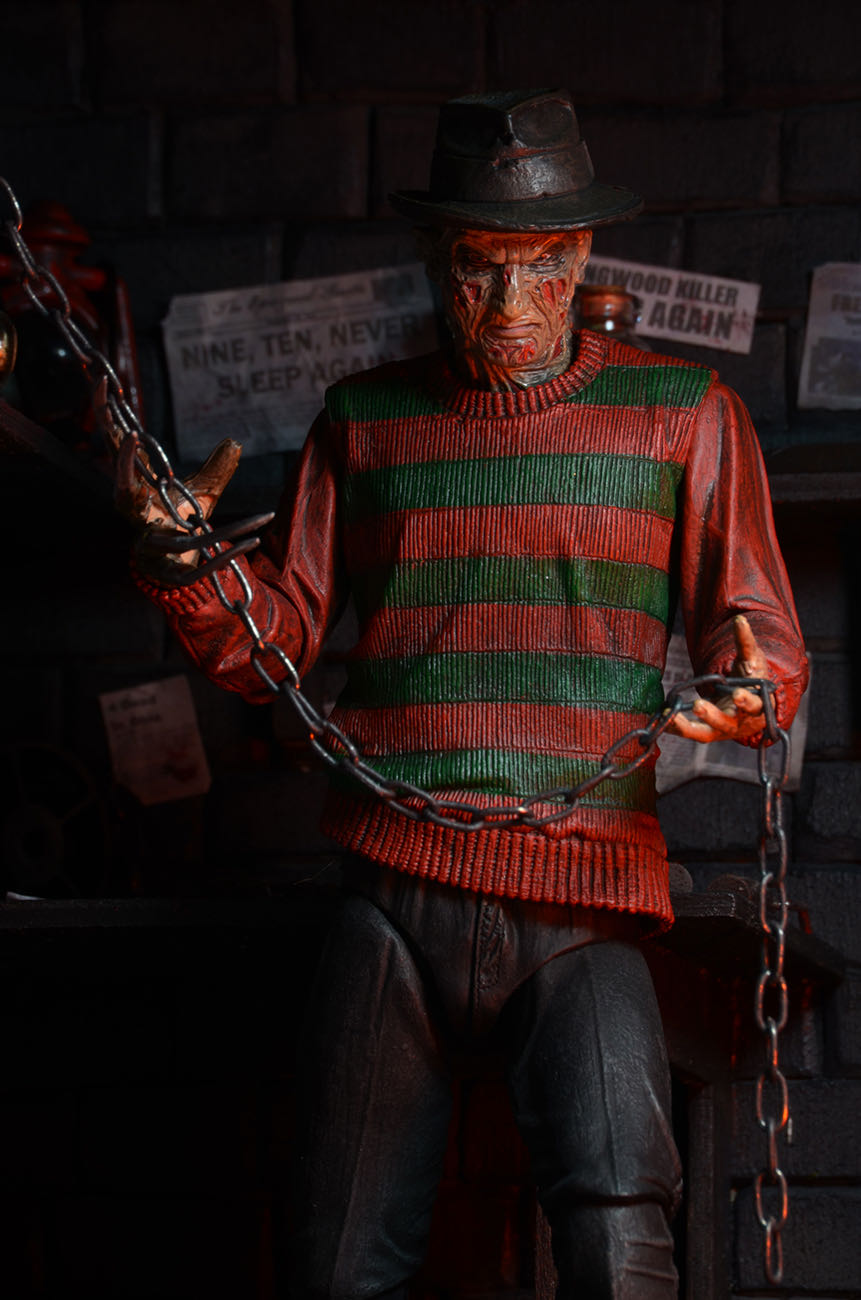 A Nightmare On Elm Street 30th Anniversary Ultimate Freddy - Neca action figure collectible - Main Image 3