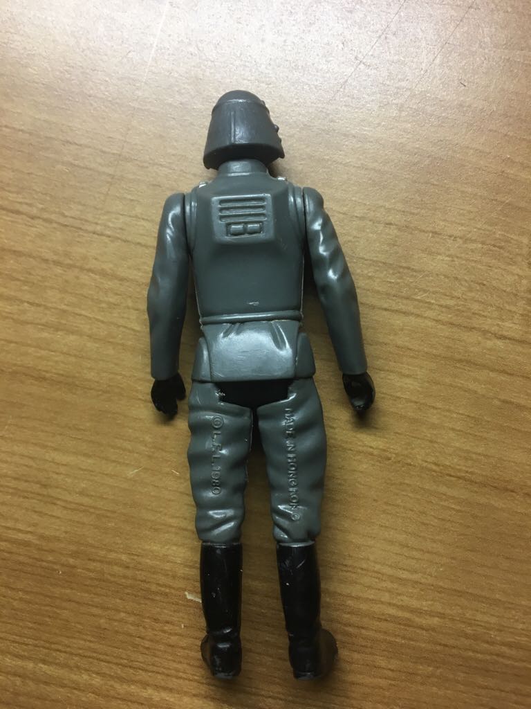 AT-AT Commander - Kenner (Original Line) action figure collectible - Main Image 2