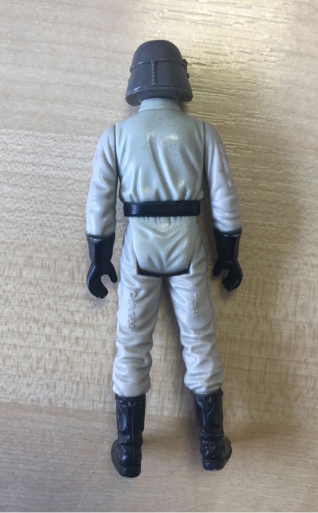 AT-ST Driver - Kenner (Original Line) action figure collectible - Main Image 2