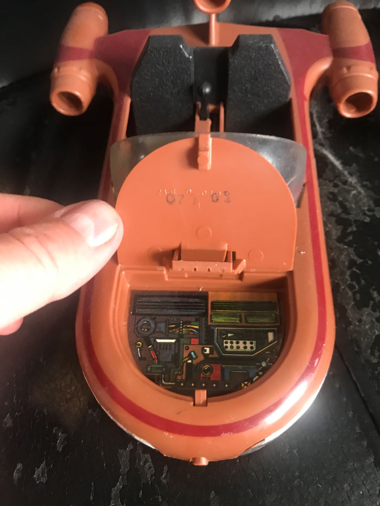 Land Speeder (Opening Hood) - Kenner (Star Wars - Vintage Vehicles) action figure collectible - Main Image 2