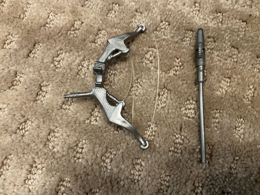 Young Tyrannosaurus Rex with Dino Hunter - Kenner (Jurassic Park Dinosaurs) action figure collectible - Main Image 4