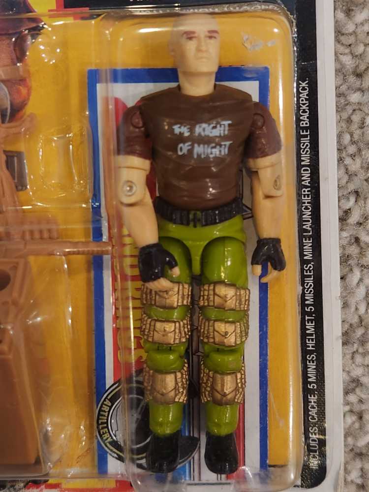 Salvo [v1] - Hasbro (G.I. Joe: A Real American Hero) action figure collectible [Barcode 038976065679] - Main Image 3