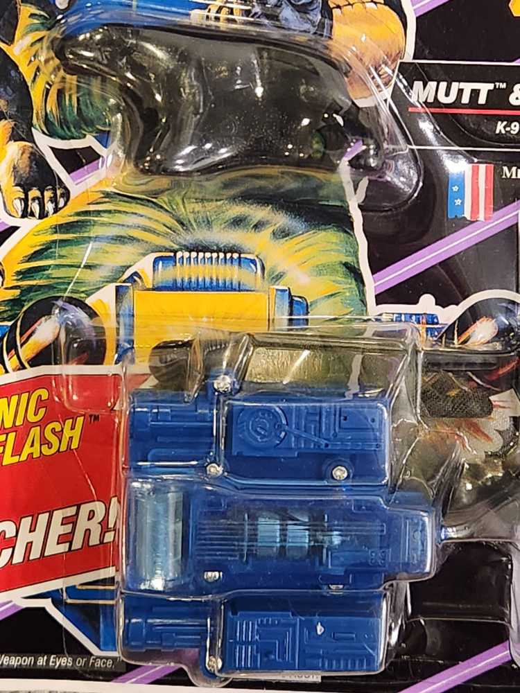 Mutt & Junkyard [v3] - Hasbro (G.I. Joe: A Real American Hero: D.E.F. Drug Elimination Force) action figure collectible [Barcode 038976067468] - Main Image 4