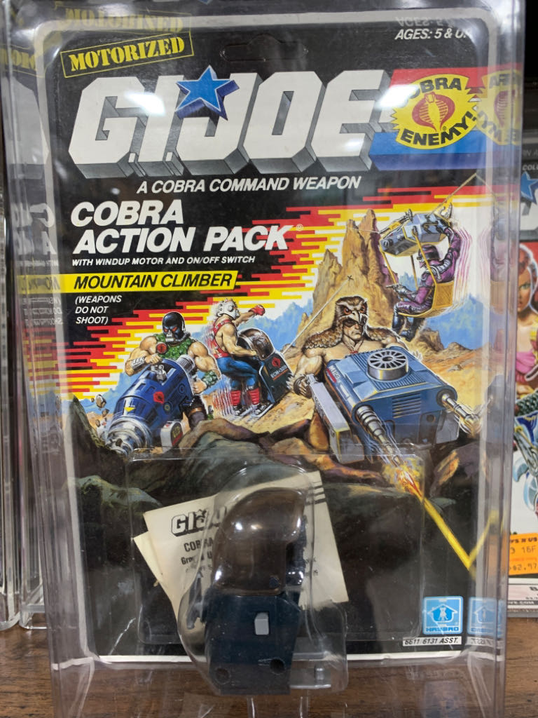 Dragon Ball Z Clue Collectible Clue Board Game