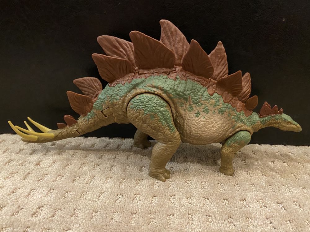 Dr. Sarah Harding & Stegosaurus Pack - Mattel (Jurassic World Dominion) action figure collectible - Main Image 2