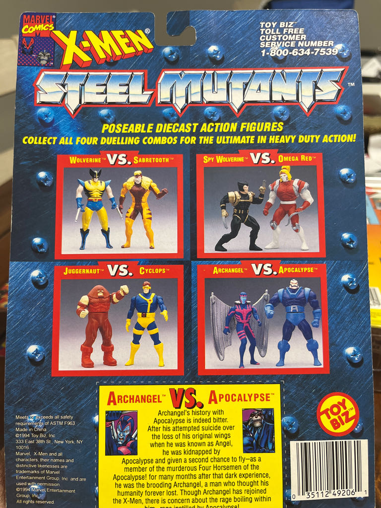 Apocalypse Vs. Archangel - Toy Biz (X-Men: Steel Mutants) action figure collectible [Barcode 035112492061] - Main Image 2