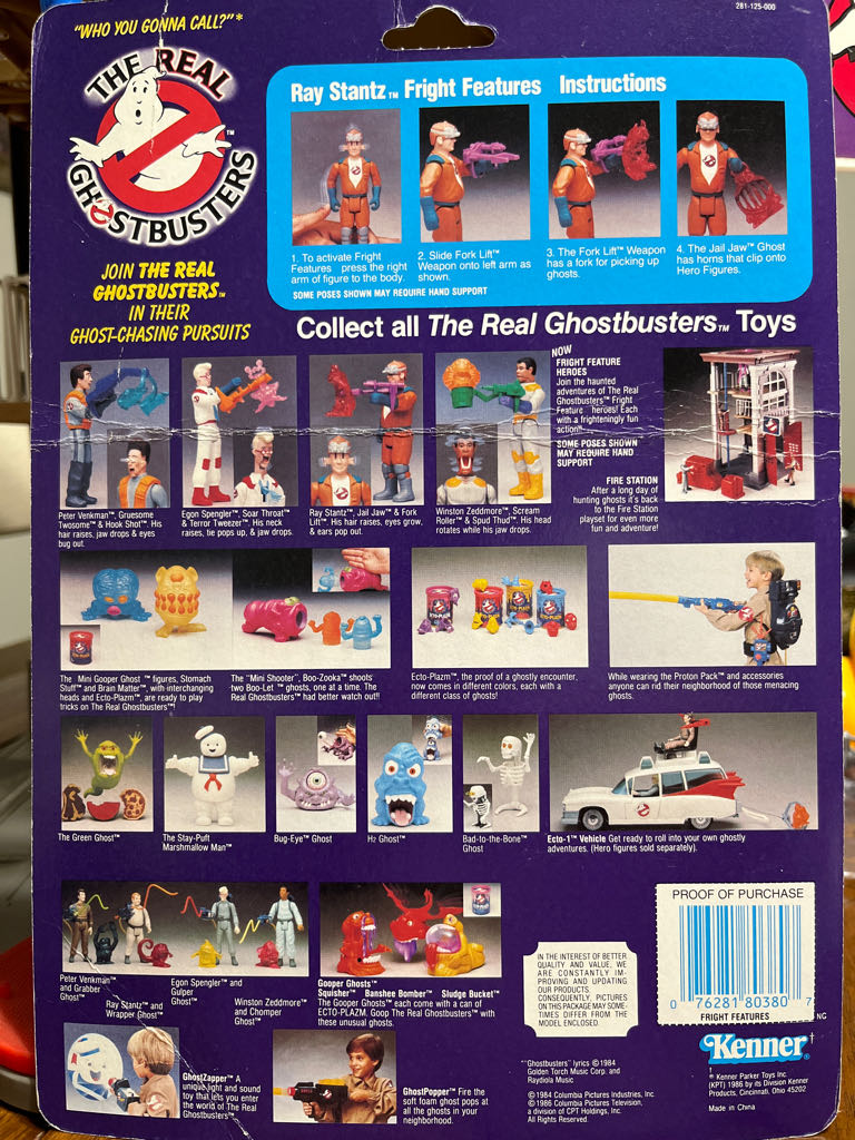 Ghostbusters Ray Stantz Fright Features - Kenner (The Real Ghostbusters) action figure collectible [Barcode 076281803807] - Main Image 2