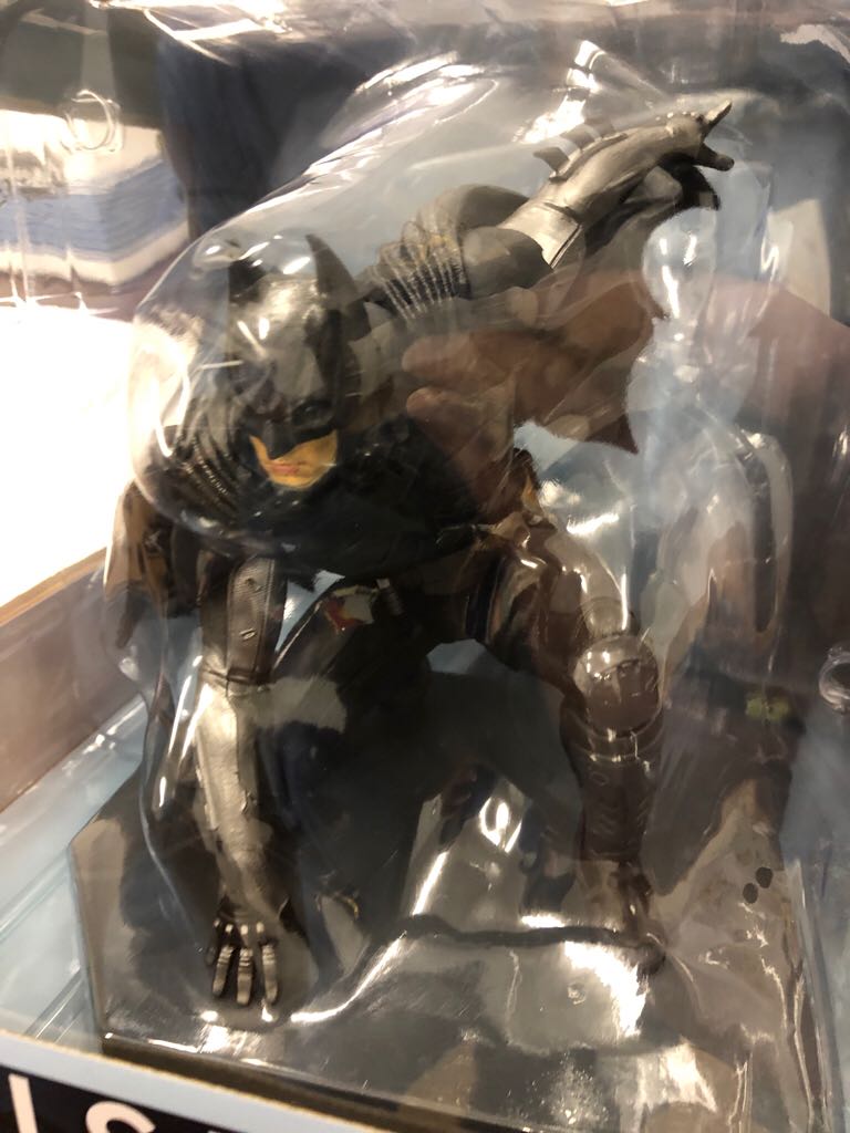 Batman Diamond Select Batman Injustice 2 - Diamond Select Toys action figure collectible [Barcode 699788830994] - Main Image 2
