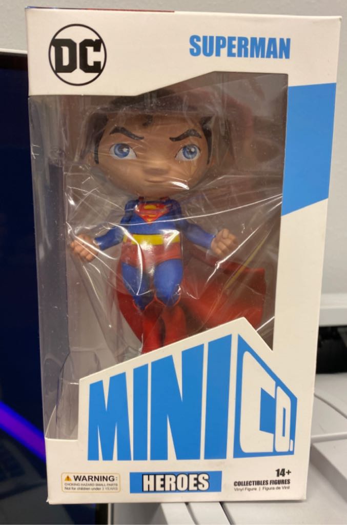 Harley Quinn (Pink Jacket)