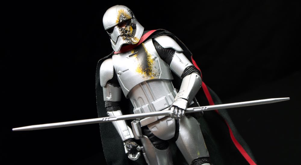 TLJ: Captain Phasma (Quicksilver Baton) - Hasbro (Star Wars) action figure collectible - Main Image 3
