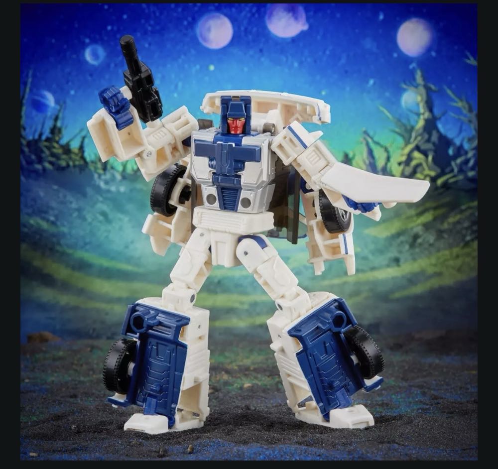 BREAKDOWN - Hasbro (Deluxe Class) action figure collectible [Barcode 5010994196943] - Main Image 5