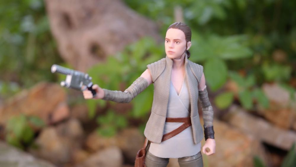 TLJ: Rey (Island Journey) - Hasbro (Star Wars) action figure collectible - Main Image 3