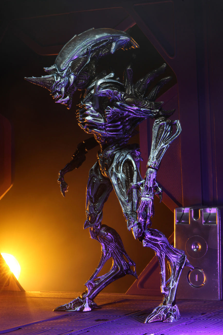 NECA Rhino Alien - Neca (Aliens) action figure collectible - Main Image 3