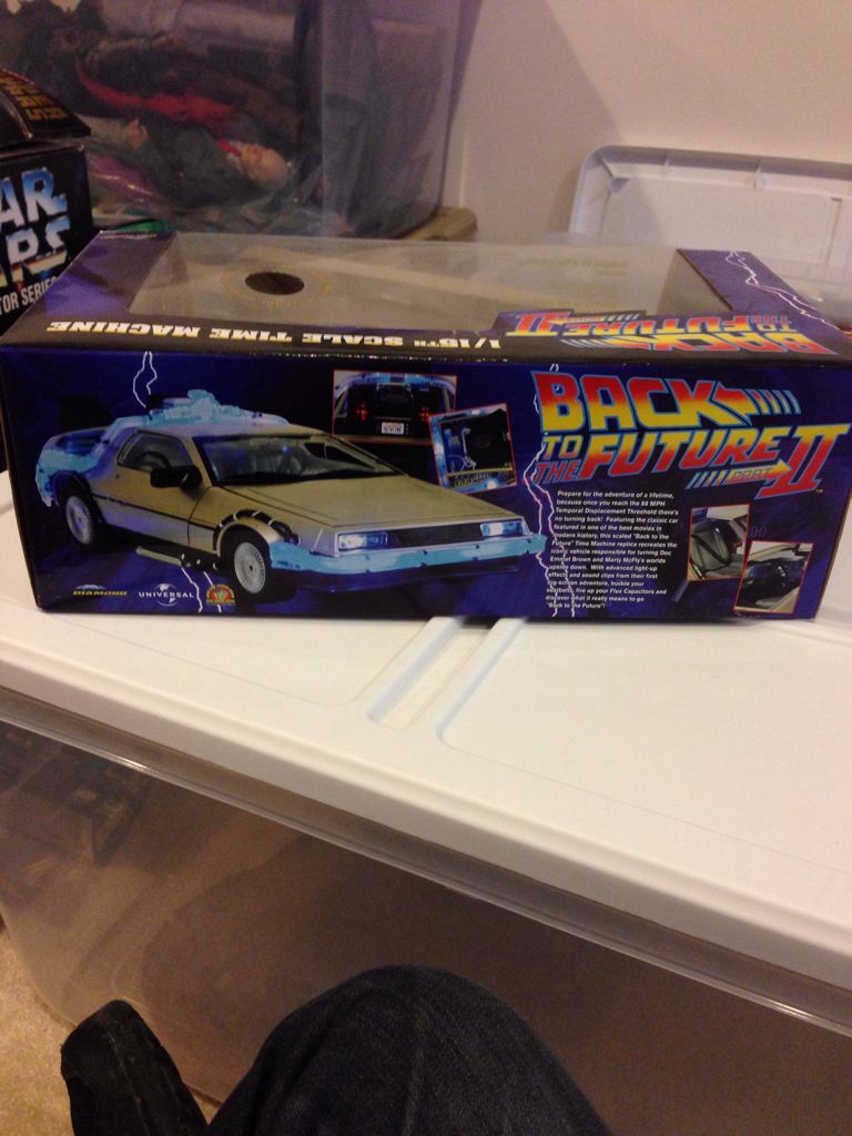 Back To The Future 2 Deloreon 1/15 Scale - Diamond Comic Distributors action figure collectible [Barcode 699788210116] - Main Image 2
