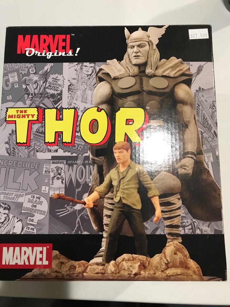 Marvel Origins The Mighty Thor Statue  action figure collectible [Barcode 699788213025] - Main Image 1