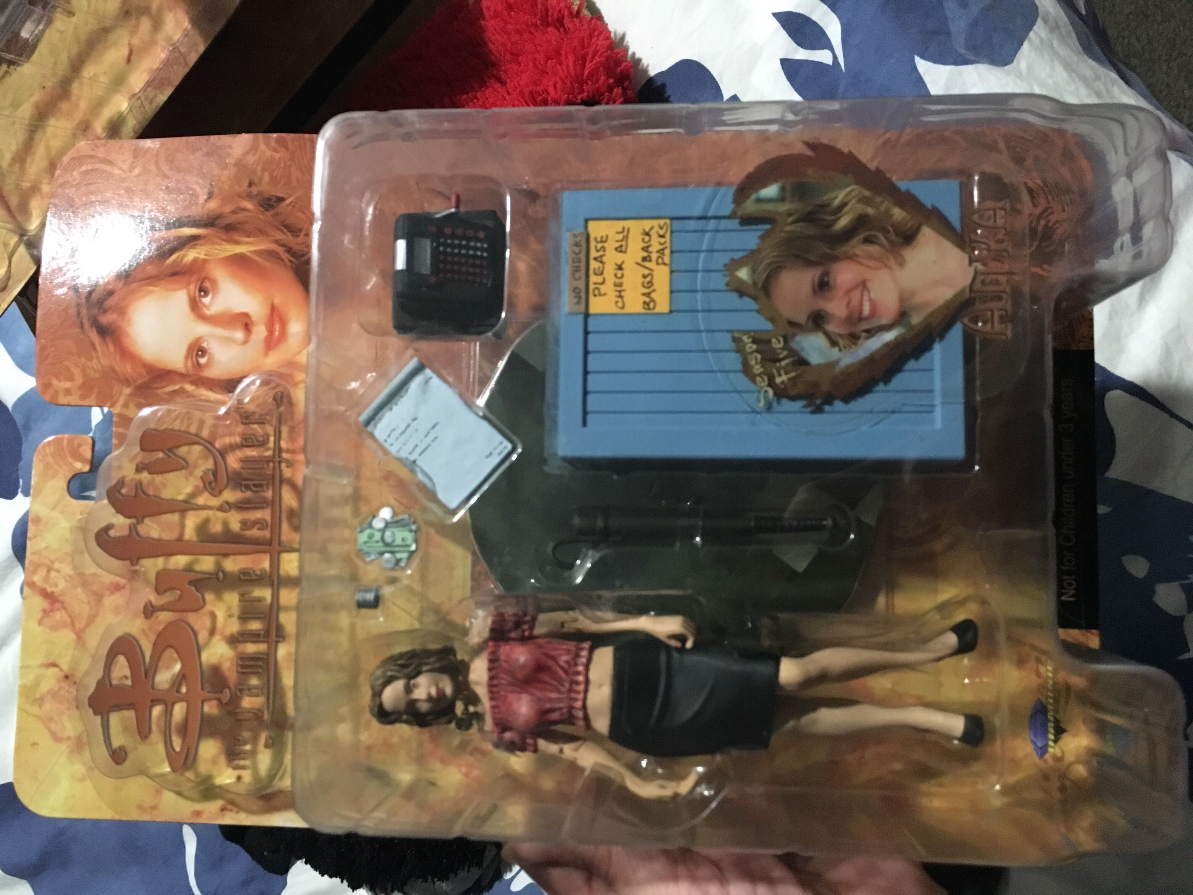 Anya - Buffy The Vampire Slayer (Season 5) - Diamond Select (Buffy) (Buffy The Vampire Slayer) action figure collectible [Barcode 699788605349] - Main Image 3
