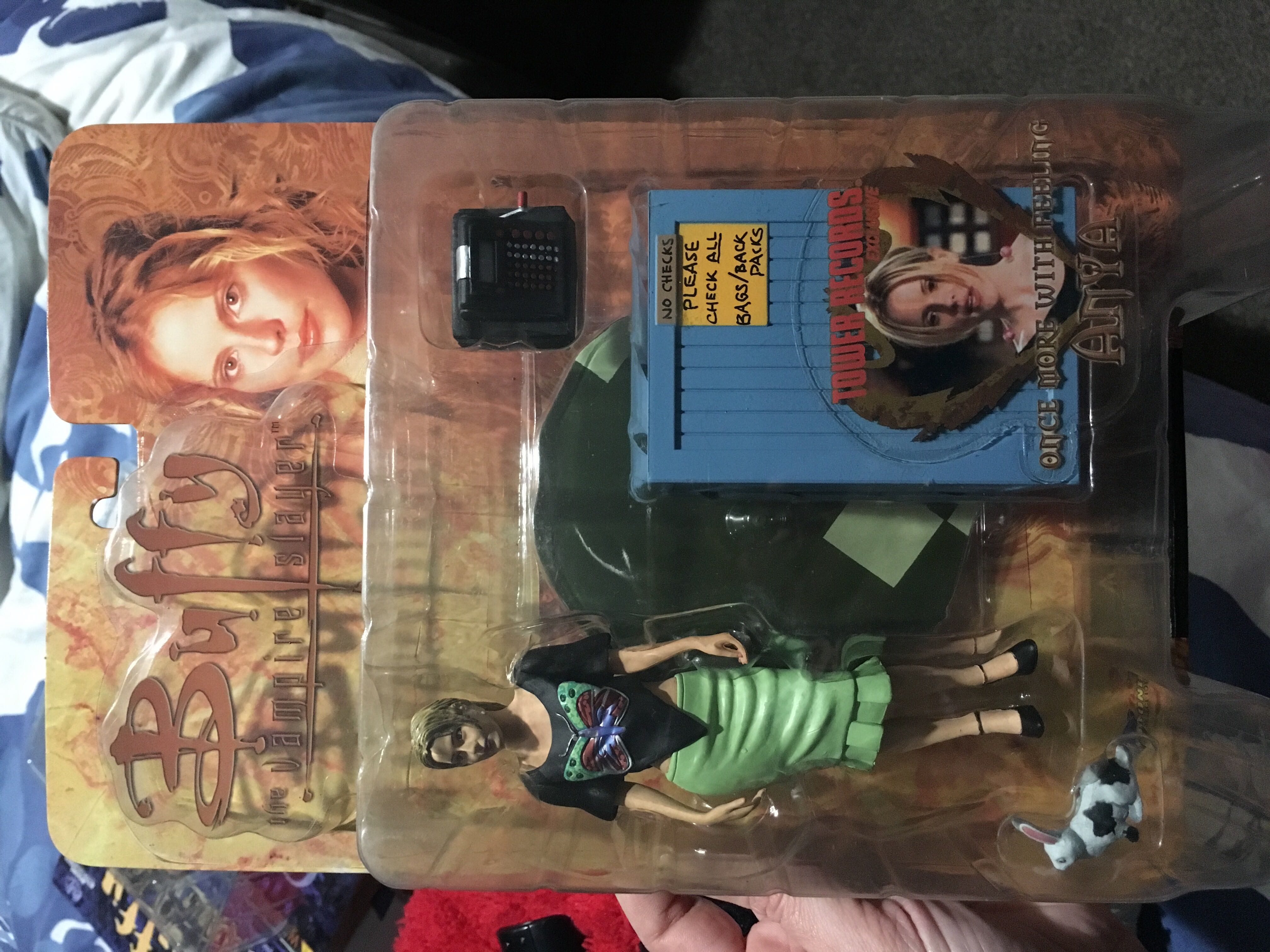 Anya (Once More With Feeling) - Buffy The Vampire Slayer - Diamond Select (Buffy) (Buffy The Vampire Slayer) action figure collectible [Barcode 699788605356] - Main Image 3