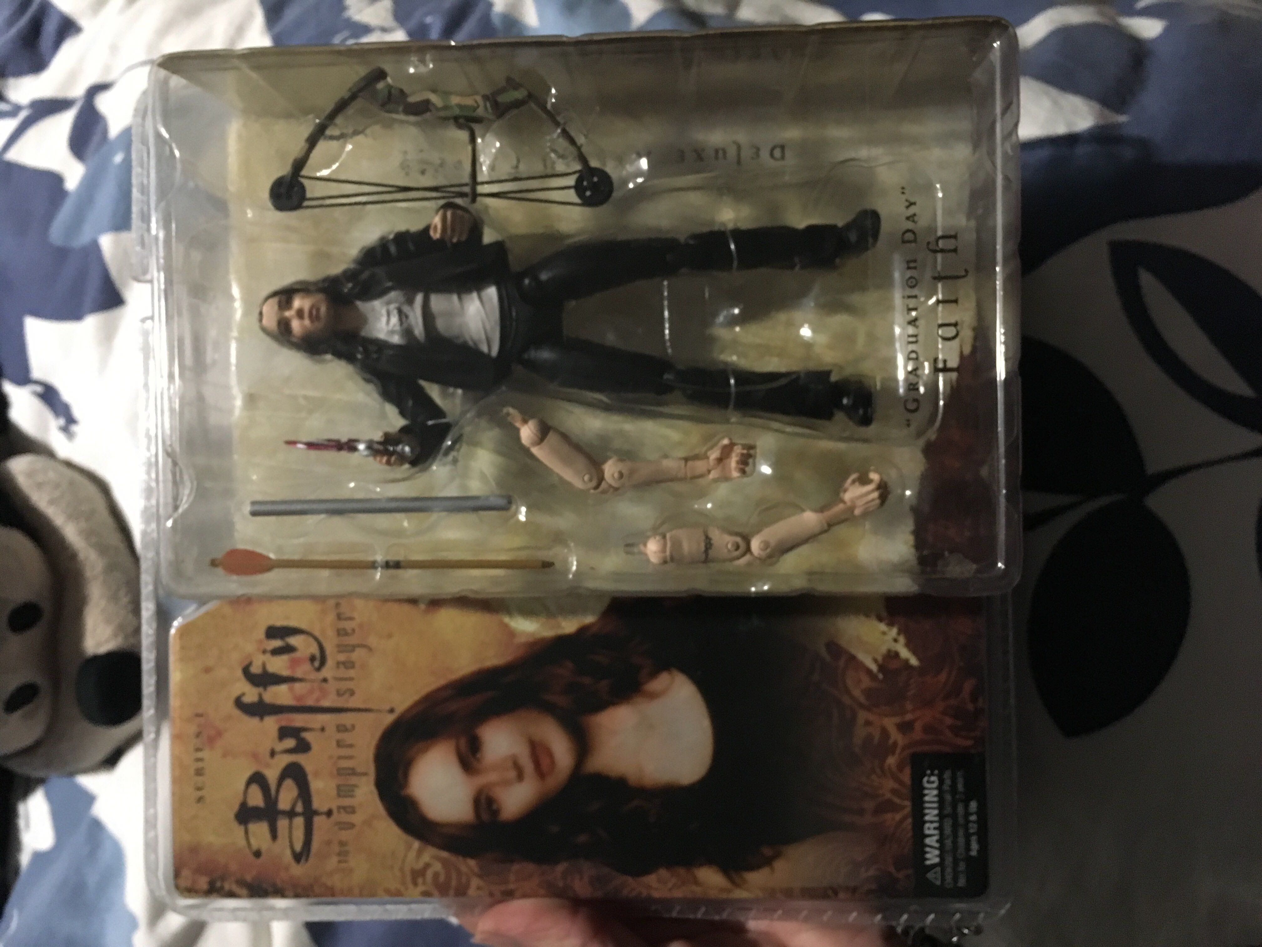 Faith (Graduation Day) - Diamond Select Toys (Buffy The Vampire Slayer) action figure collectible [Barcode 699788605585] - Main Image 3
