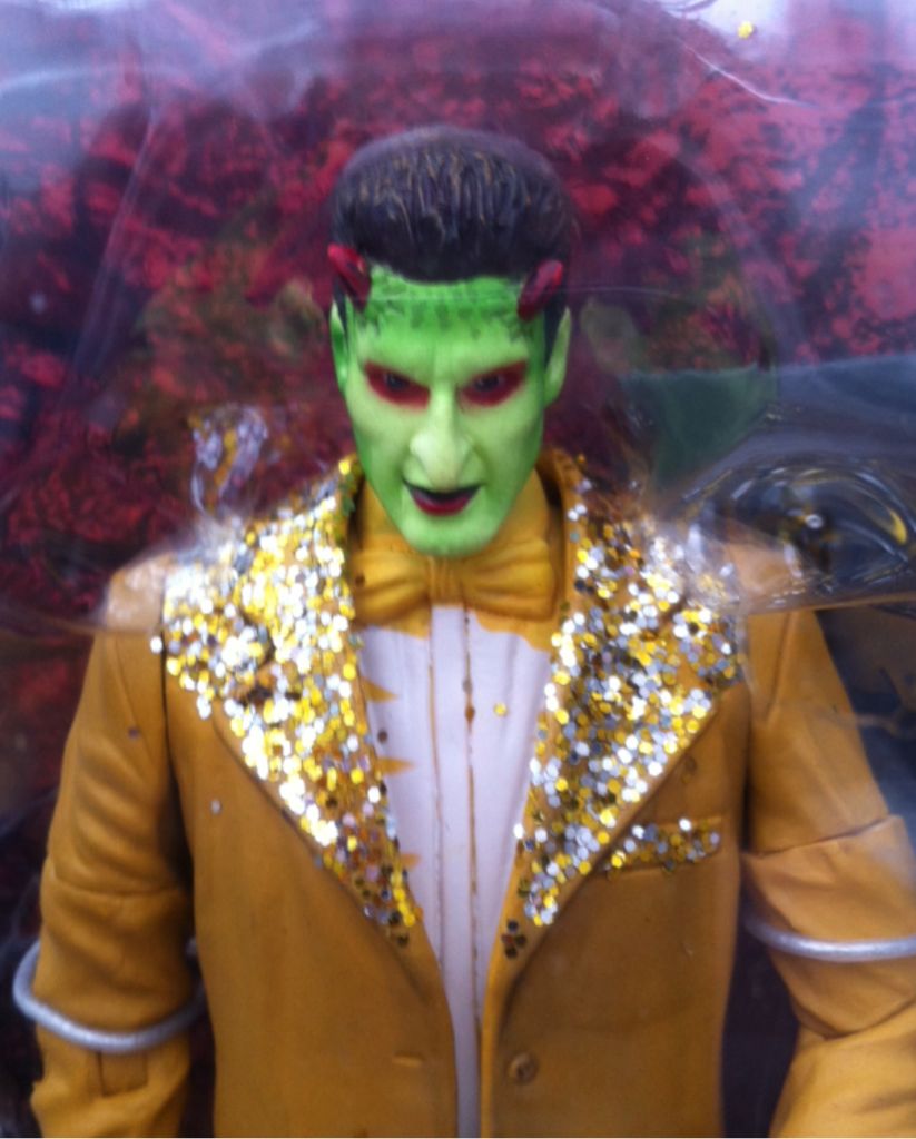 Lorne (The House Always Wins) - Diamond Select (Angel) (Angel) action figure collectible [Barcode 699788605820] - Main Image 2