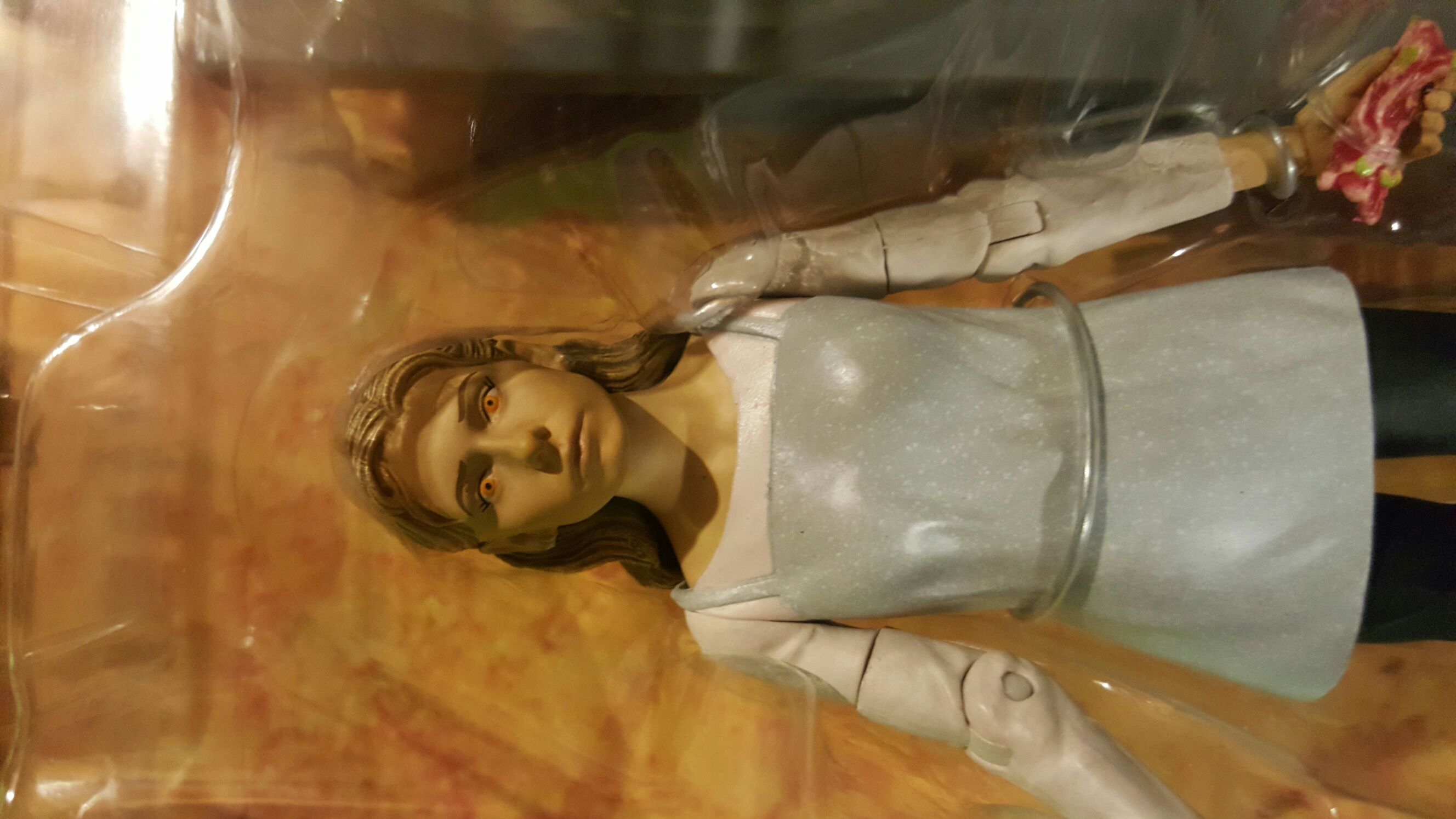 Primeval Buffy  (Buffy The Vampire Slayer) action figure collectible [Barcode 699788606131] - Main Image 2