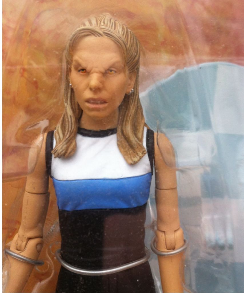 Buffy (Vampire) - Diamond Select (Buffy) (Buffy The Vampire Slayer) action figure collectible [Barcode 699788606155] - Main Image 2