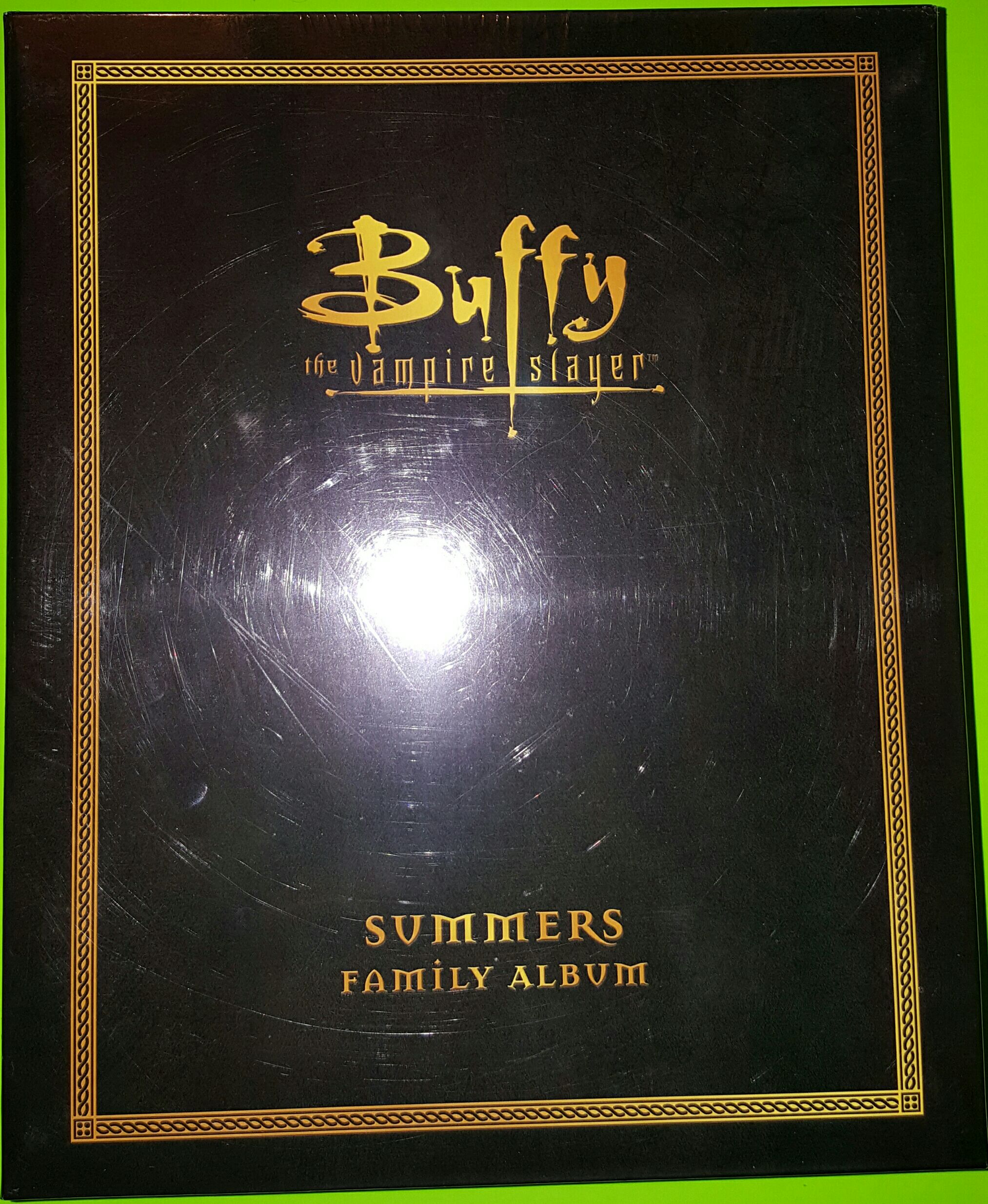 Buffy the Vampire Slayer action figure: Summer Family Album  action figure collectible [Barcode 699788606254] - Main Image 2