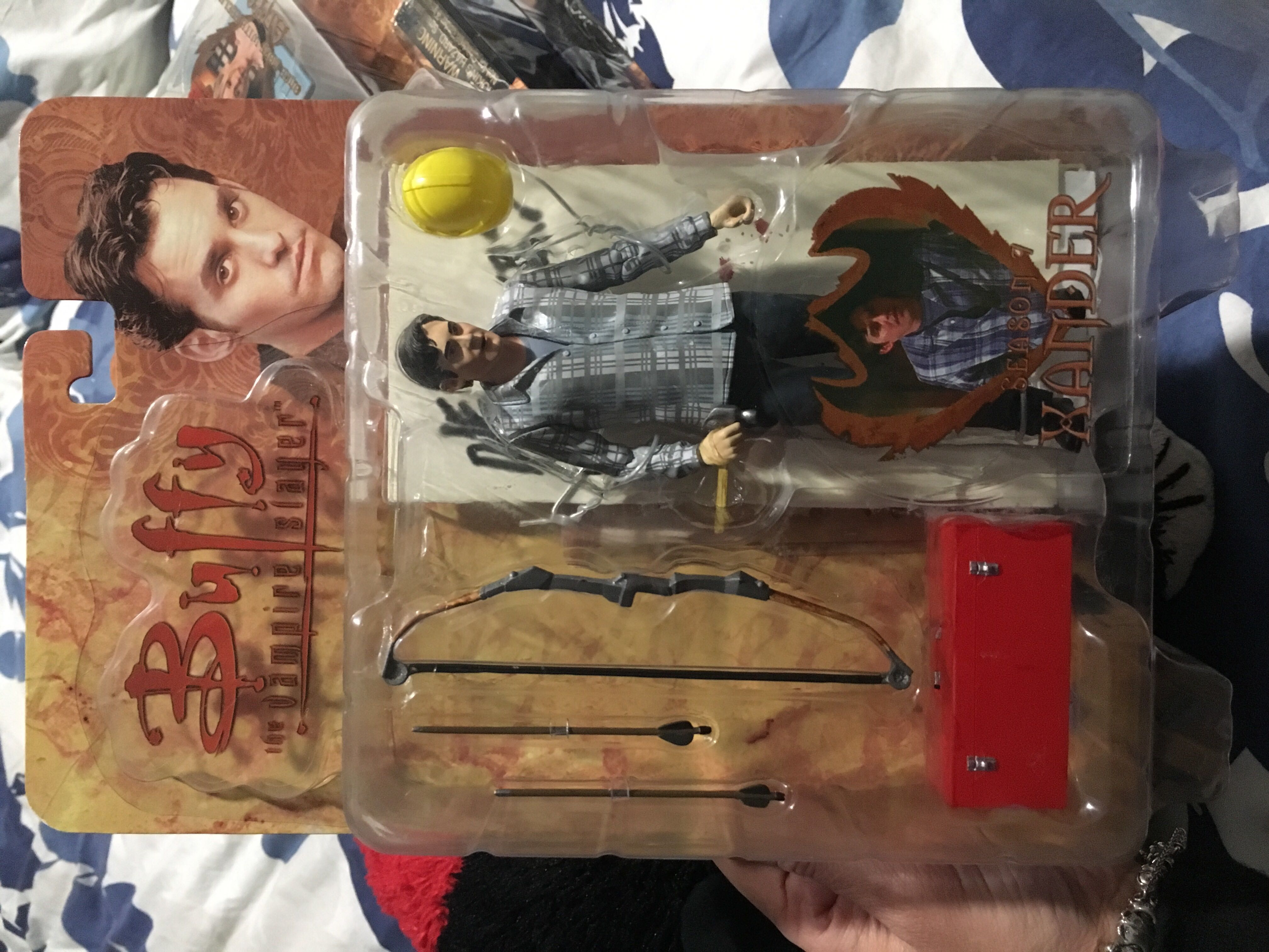 Buffy the Vampire Slayer action figure: Season 7 Xander  action figure collectible [Barcode 699788606261] - Main Image 3
