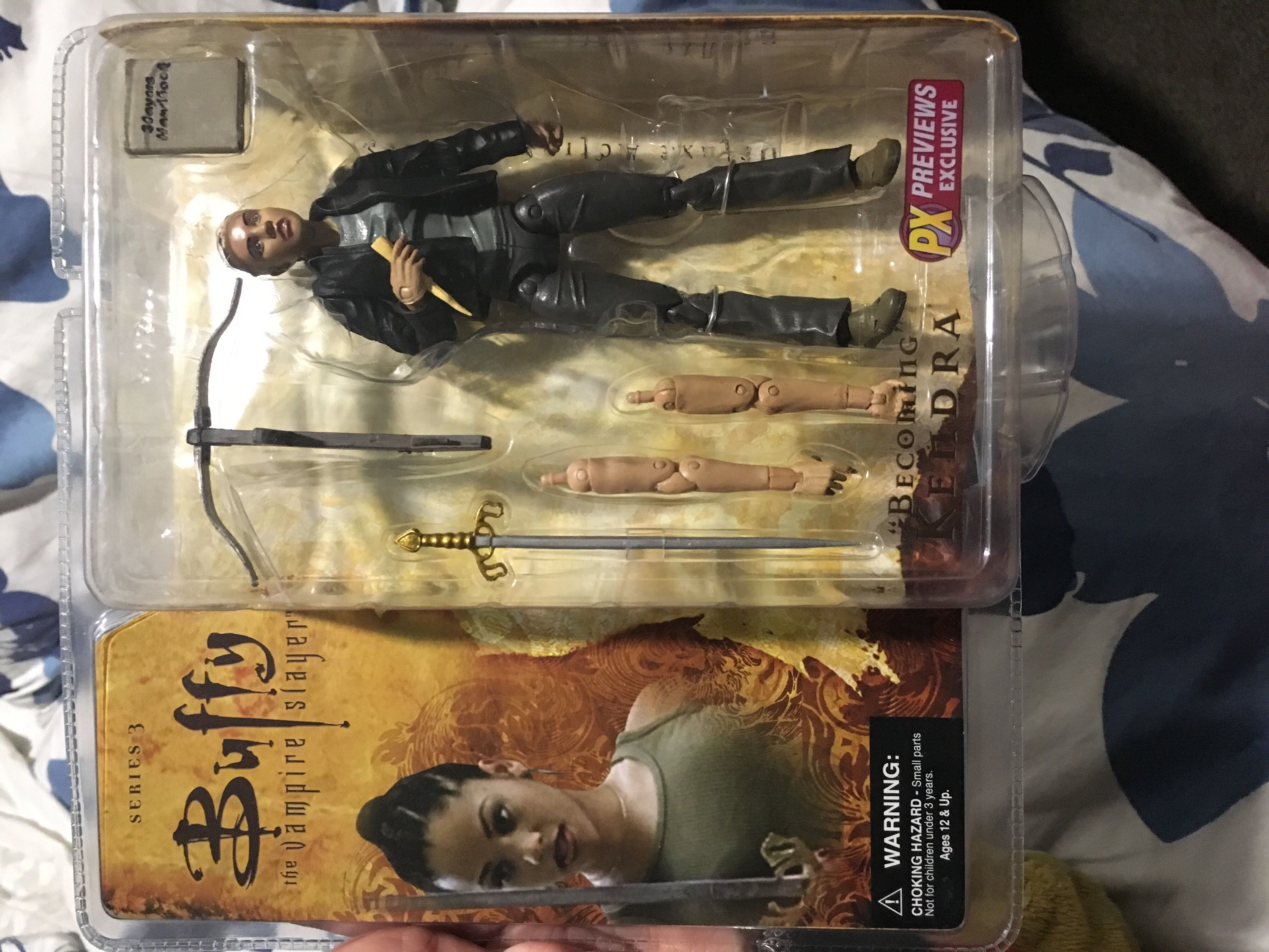 Kendra ”Becoming” - Buffy The Vampire Slayer - Diamond (Buffy The Vampire Slayer) action figure collectible [Barcode 699788606667] - Main Image 3