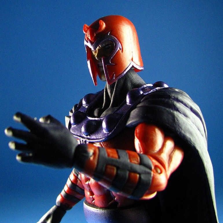 Magneto - Marvel Comics (X-Men Villain) action figure collectible [Barcode 699788720899] - Main Image 2
