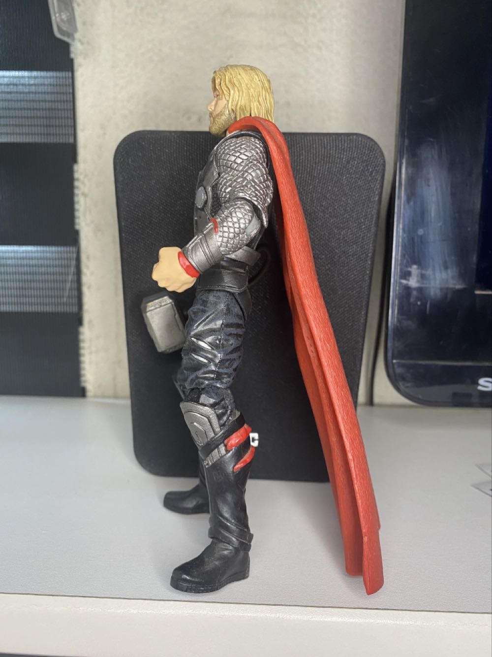 Marvel Select - Thor - Diamond Select Toys (Marvel Select) action figure collectible [Barcode 699788720981] - Main Image 3