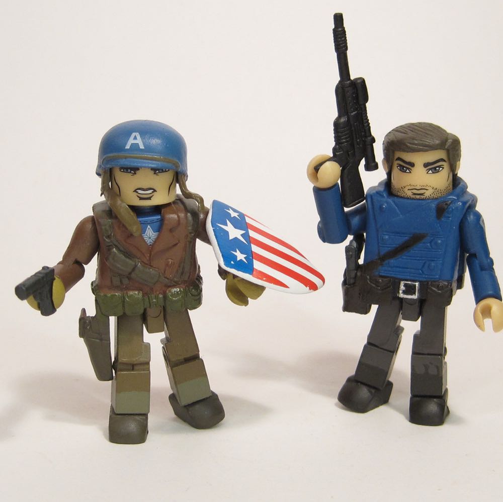 Captain America (Frontline) & Bucky (First Avenger) - Art Asylum (MiniMates) action figure collectible [Barcode 699788721926] - Main Image 3