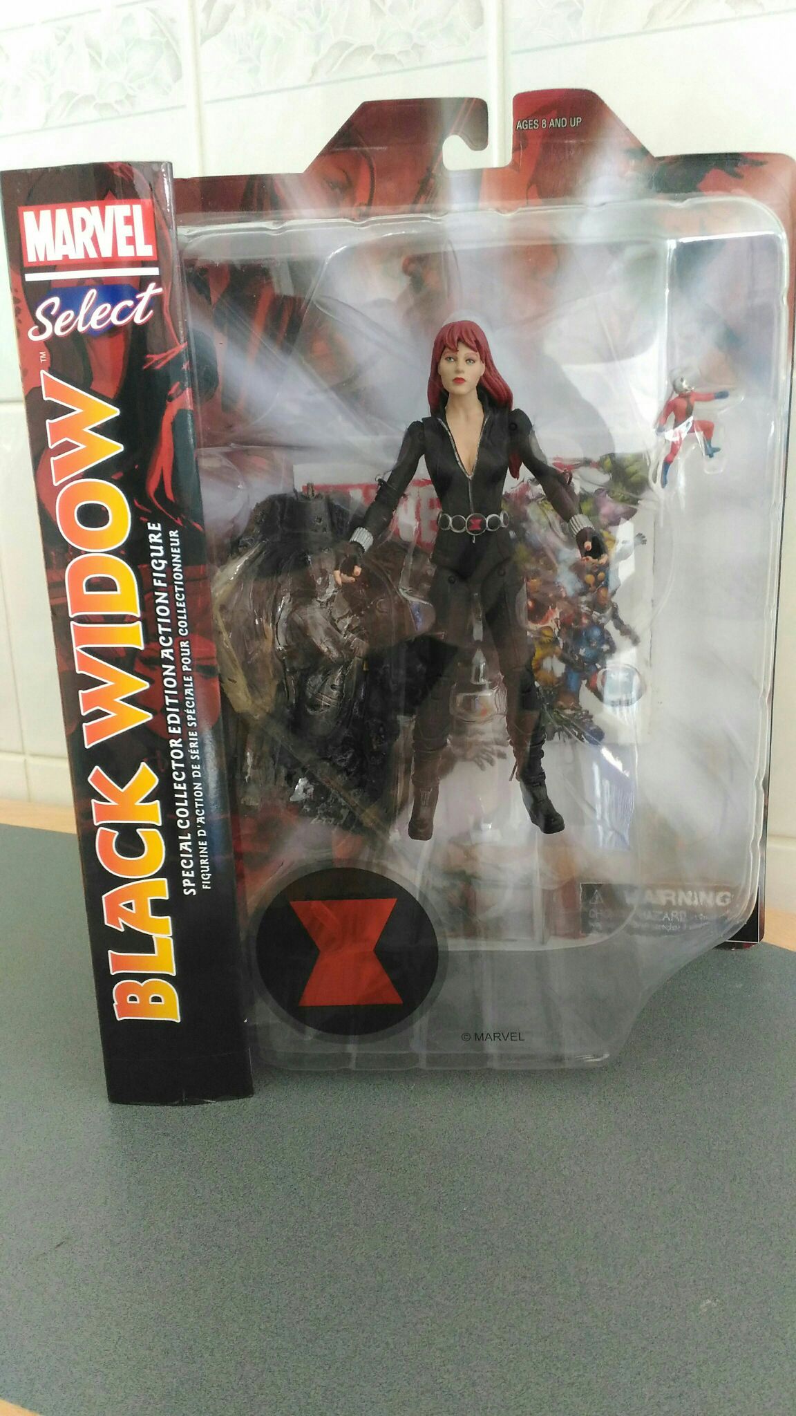 Black Widow - Marvel Select action figure collectible [Barcode 699788723227] - Main Image 1