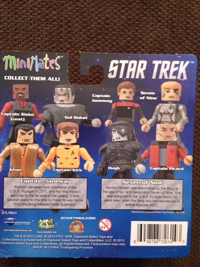 Captain Janeway & Seven Of Nine - Diamond Select Toys (Star Trek) action figure collectible [Barcode 699788726143] - Main Image 2