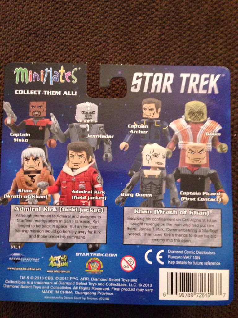 Admiral Kirk (field Jacket) & Khan (Wrath Of Khan®) - Diamond Select Toys (Star Trek) action figure collectible [Barcode 699788726167] - Main Image 2