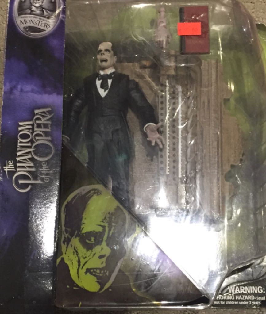 The Phantom Of The Opera - Diamond Select Toys (Universal Monsters) action figure collectible [Barcode 699788811191] - Main Image 1