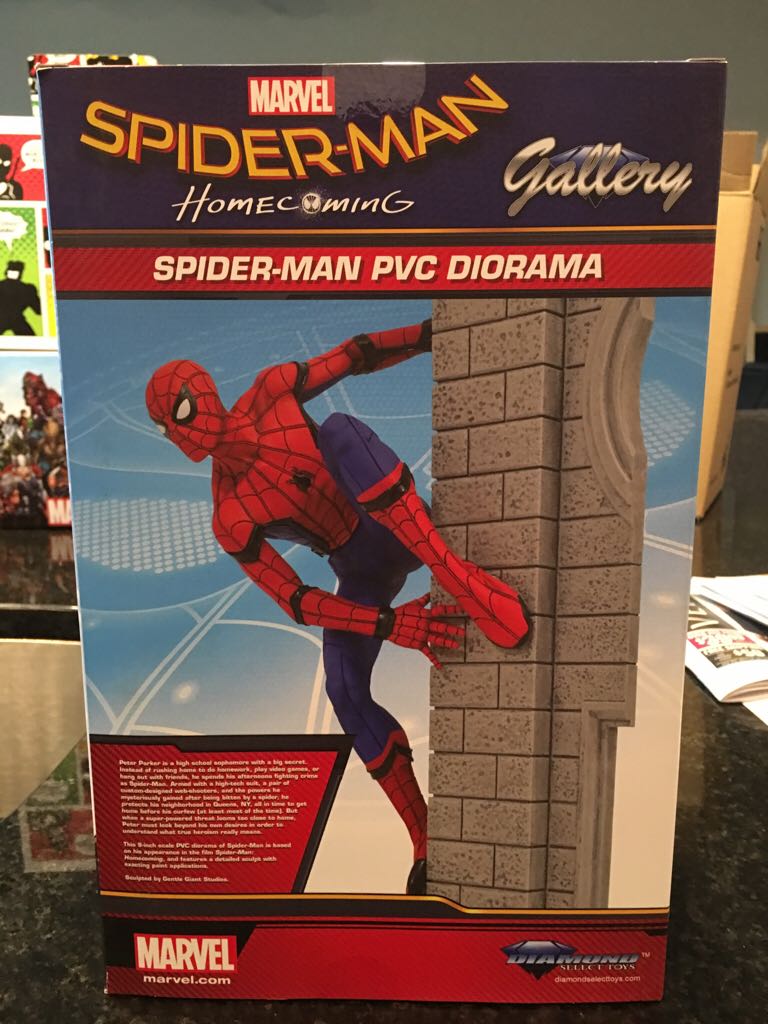 Spider-Man - Diamond Select Toys & Collectibles (Pvc Diorama) action figure collectible [Barcode 699788823637] - Main Image 2