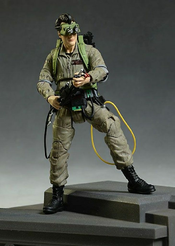 Ray Stantz - Diamond Select Toys (Ghostbusters: Diamond Select) action figure collectible [Barcode 699788826737] - Main Image 2