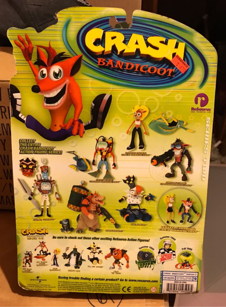 Crash Bandicoot - Deep Dive Crash Bandicoot  action figure collectible [Barcode 705804195005] - Main Image 2