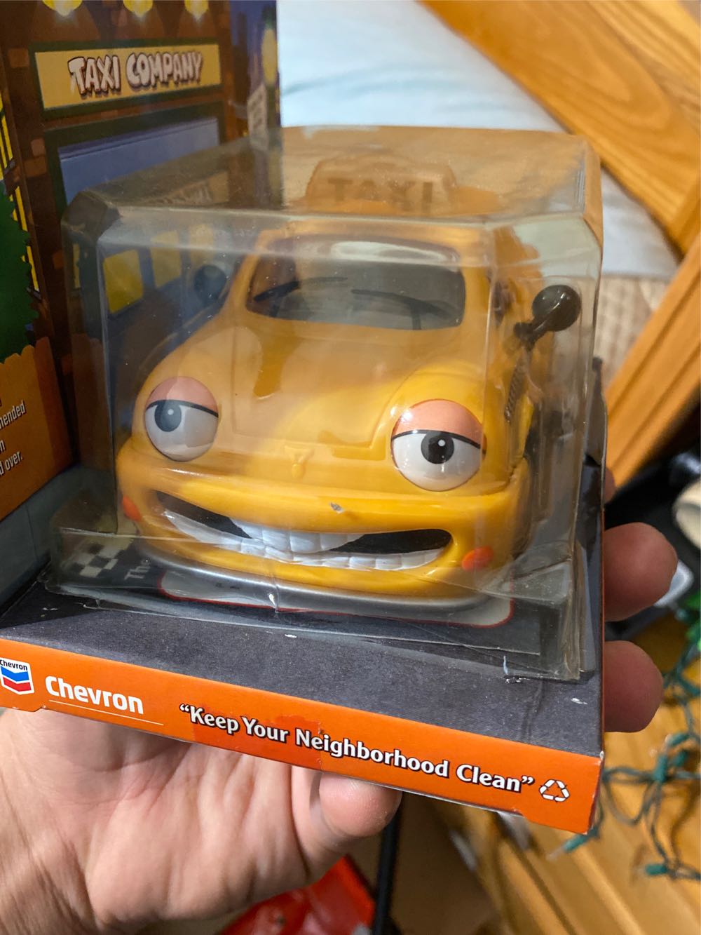 ✅ The Chevron Cars Tyler Taxi - Chevron action figure collectible [Barcode 715099299067] - Main Image 4