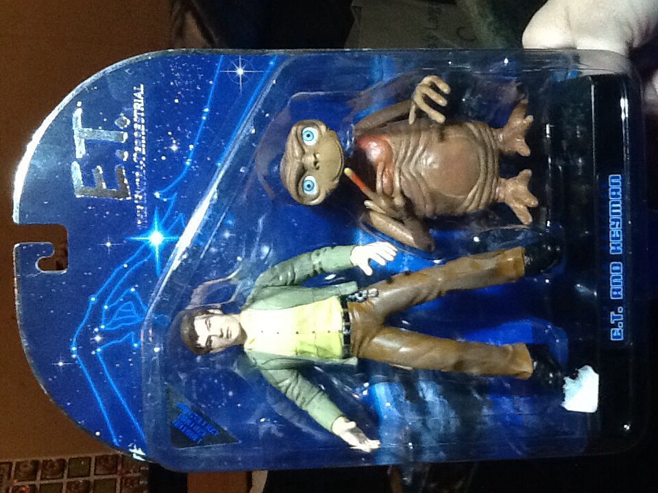 E.T. - Toys (Movies) action figure collectible [Barcode 717851393389] - Main Image 1