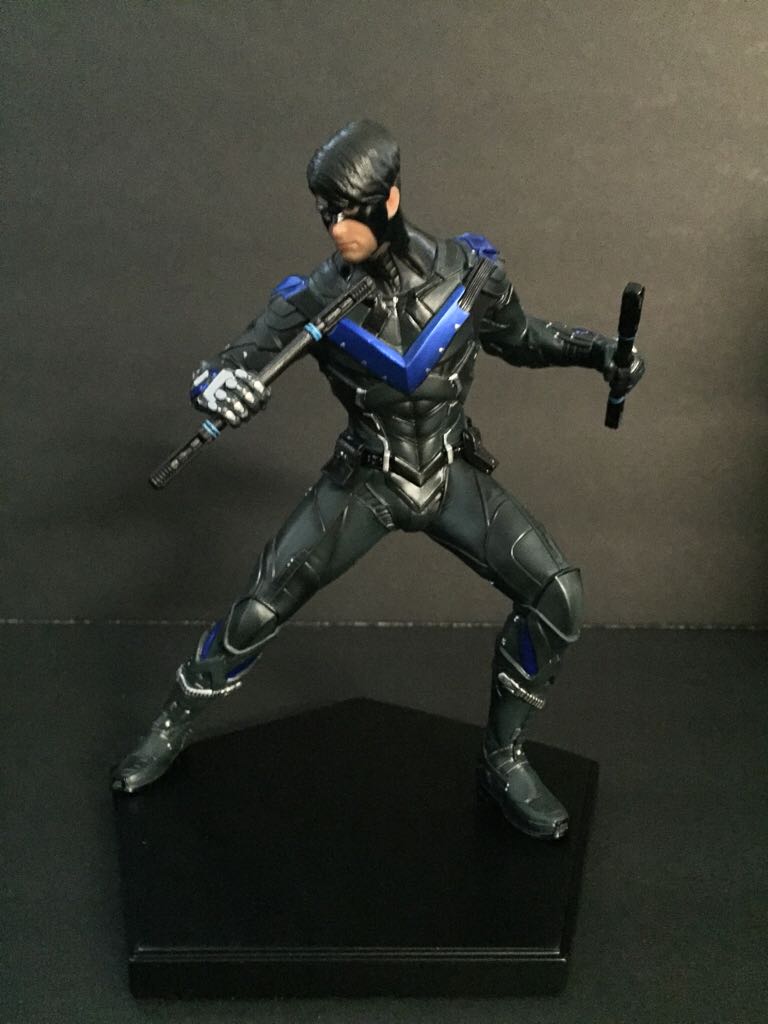 Nightwing - Batman: Arkham Knight - Iron Studios (Batman Arkham Knight) action figure collectible [Barcode 742832353731] - Main Image 2