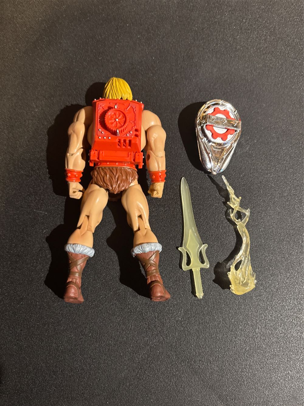 Thunder Punch He-Man - Mattel (Masters Of The Universe Classics) action figure collectible [Barcode 74670864] - Main Image 2