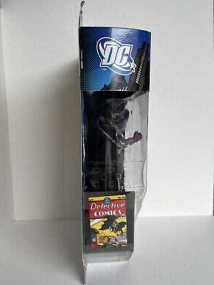 DC Universe Batman Legacy Edition "Batman” - Mattel (DC Universe Batman Legacy Edition) action figure collectible [Barcode 746775072025] - Main Image 3