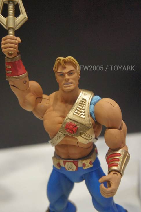 Masters Of The Universe Classics - NA - Galactic Protector He-man - Mattel (Masters Of The Universe Classics) action figure collectible [Barcode 746775207021] - Main Image 2