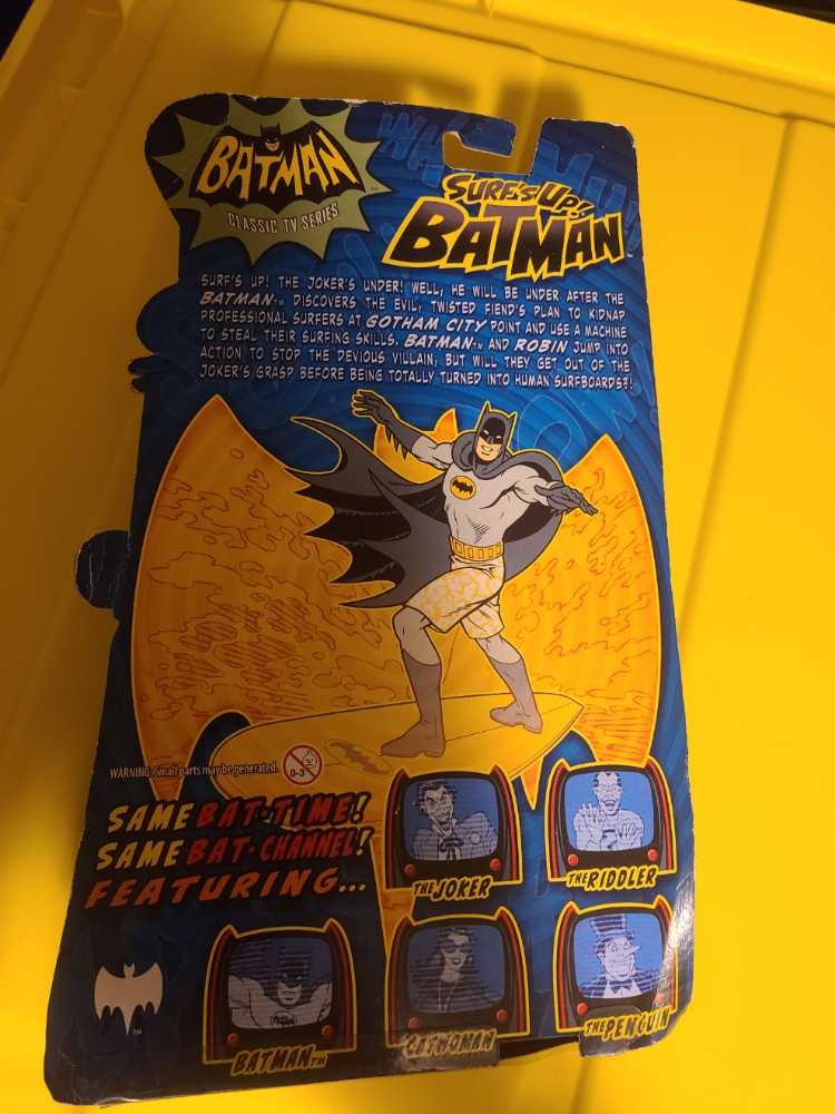 Batman Classic Series Surfing Batman 1966 - Mattel (1966 Batman) action figure collectible [Barcode 746775261177] - Main Image 2