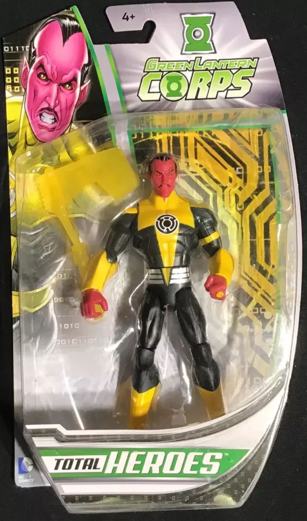 Total Heroes: Sinestro - Mattel (Total Heroes) action figure collectible [Barcode 746775336592] - Main Image 2