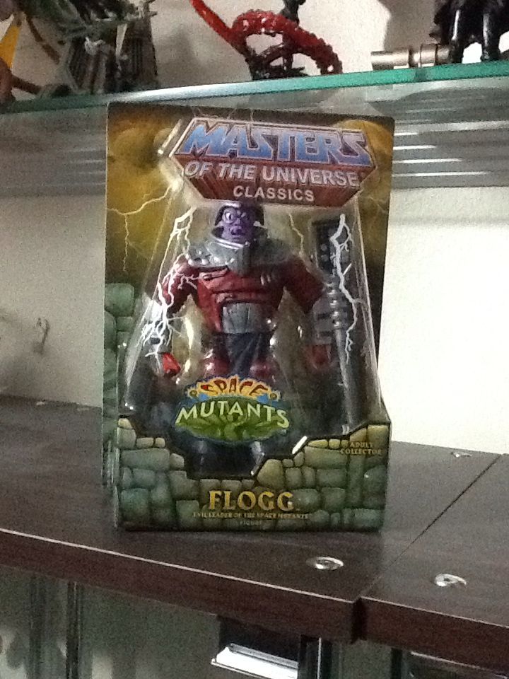 Masters Of The Universe Classics - Flogg - Mattel (Masters Of The Universe Classics) action figure collectible [Barcode 746775338398] - Main Image 2