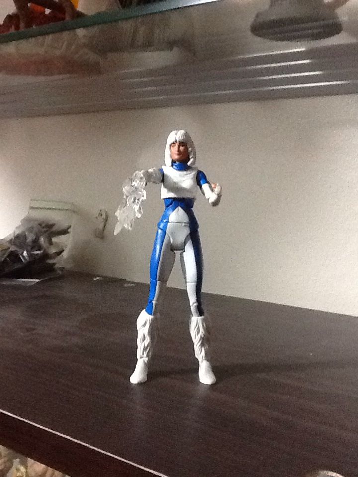 DC Comics Signature Collection Ice - Mattel (DC Signature Collection) action figure collectible [Barcode 746775338671] - Main Image 1